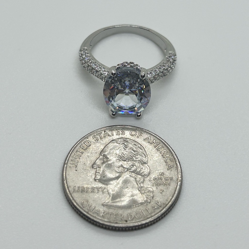 NEW Sterling Silver Oval Diamond Cubic Zirconia Ring - Picture 6 of 7